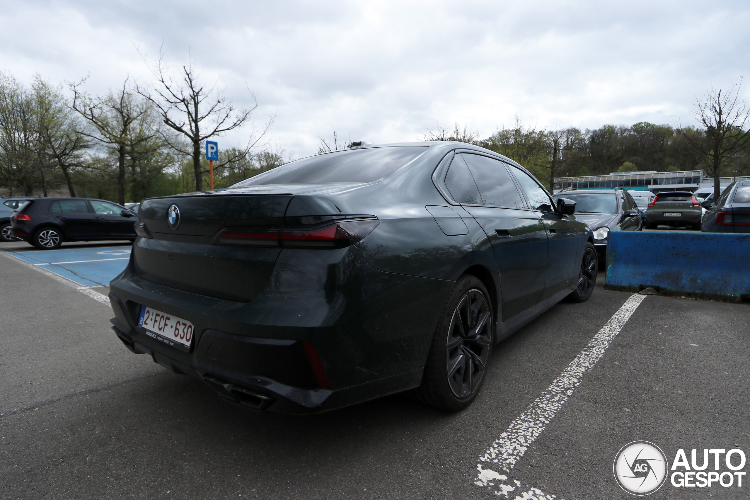 BMW M760e xDrive