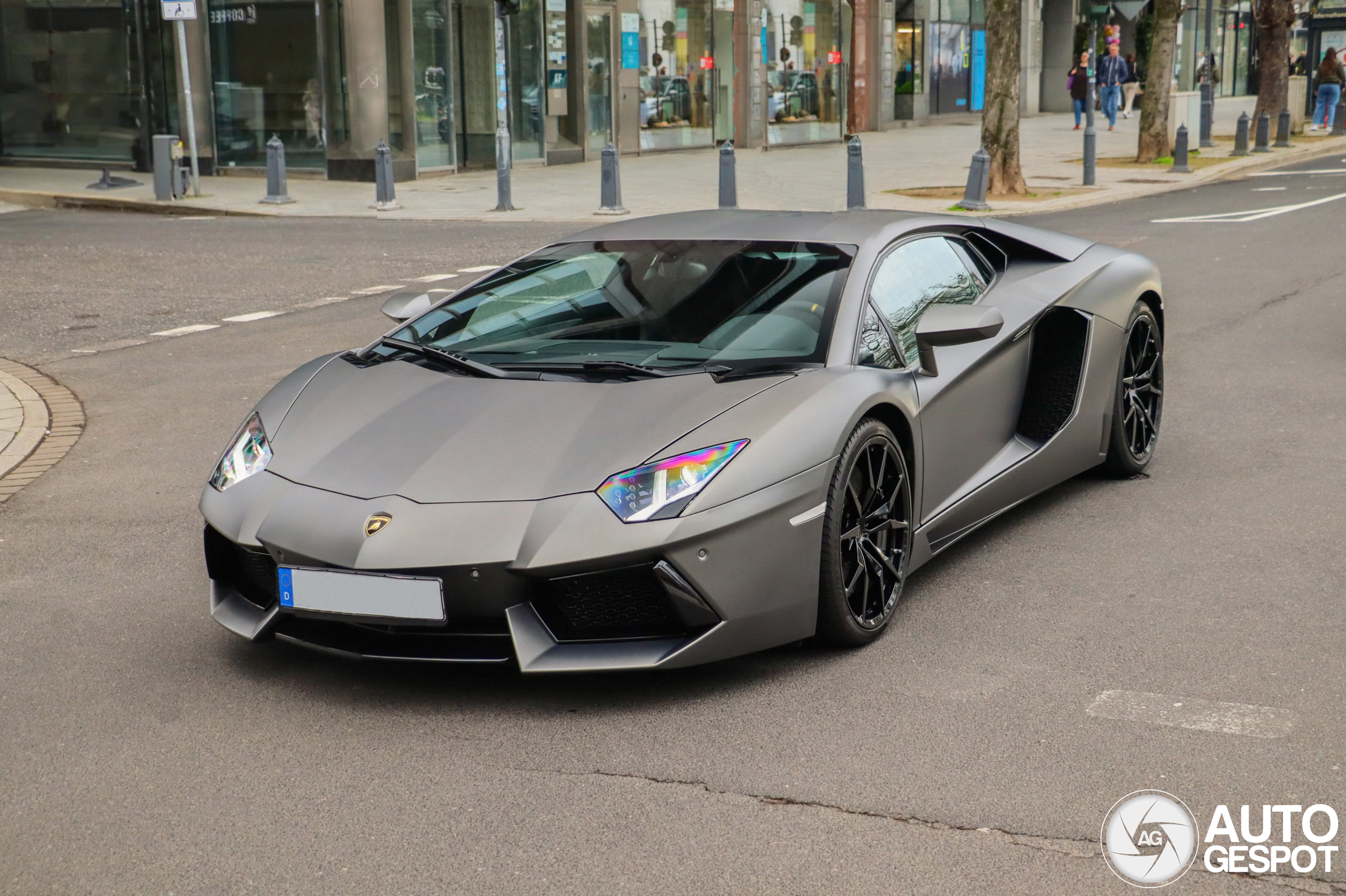 Lamborghini Aventador LP700-4