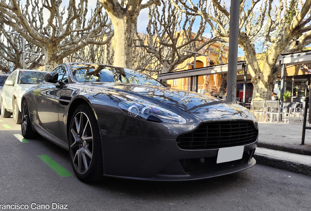 Aston Martin V8 Vantage