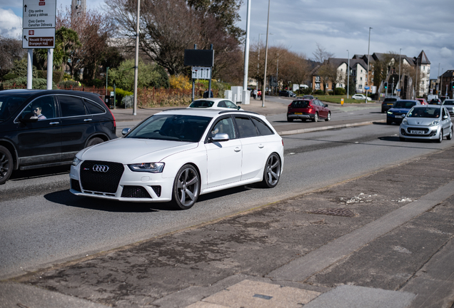 Audi RS4 Avant B8