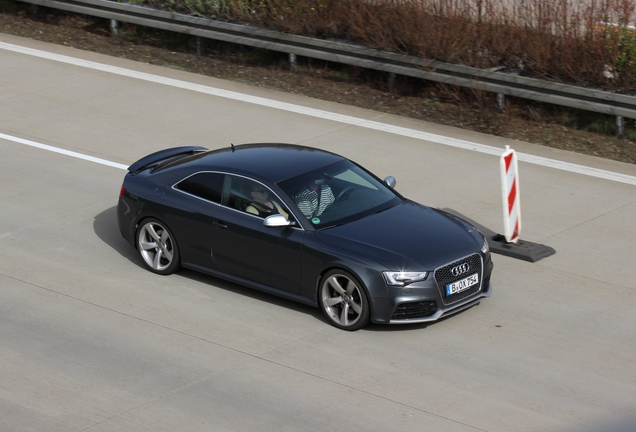 Audi RS5 B8 2012