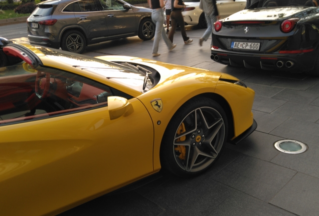 Ferrari F8 Spider