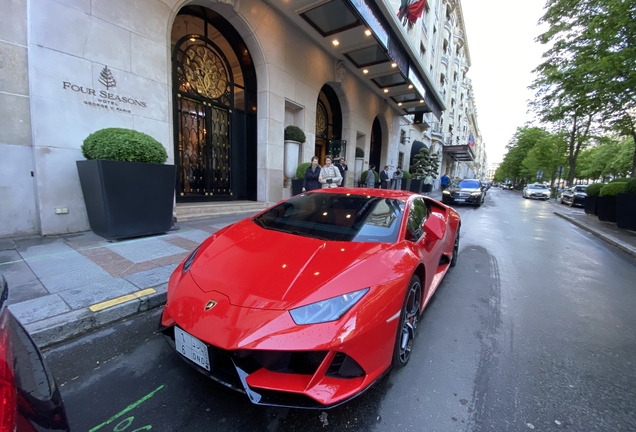 Lamborghini Huracán LP640-4 EVO