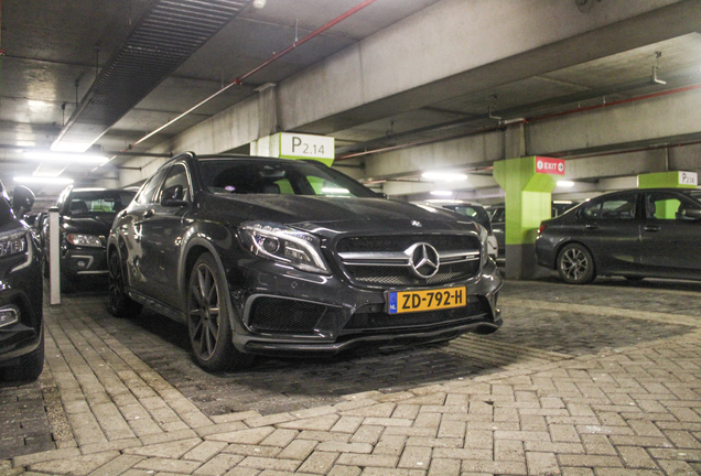 Mercedes-Benz GLA 45 AMG X156