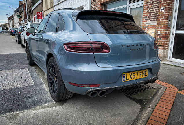 Porsche 95B Macan GTS