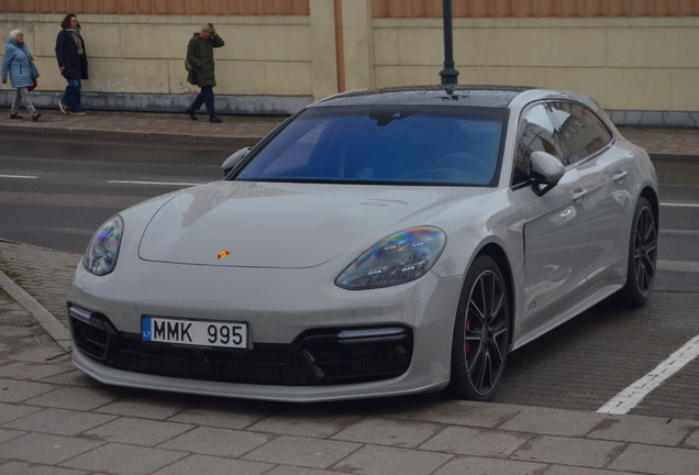 Porsche 971 Panamera GTS Sport Turismo