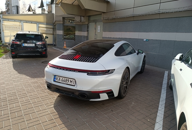 Porsche 992 Carrera 4S