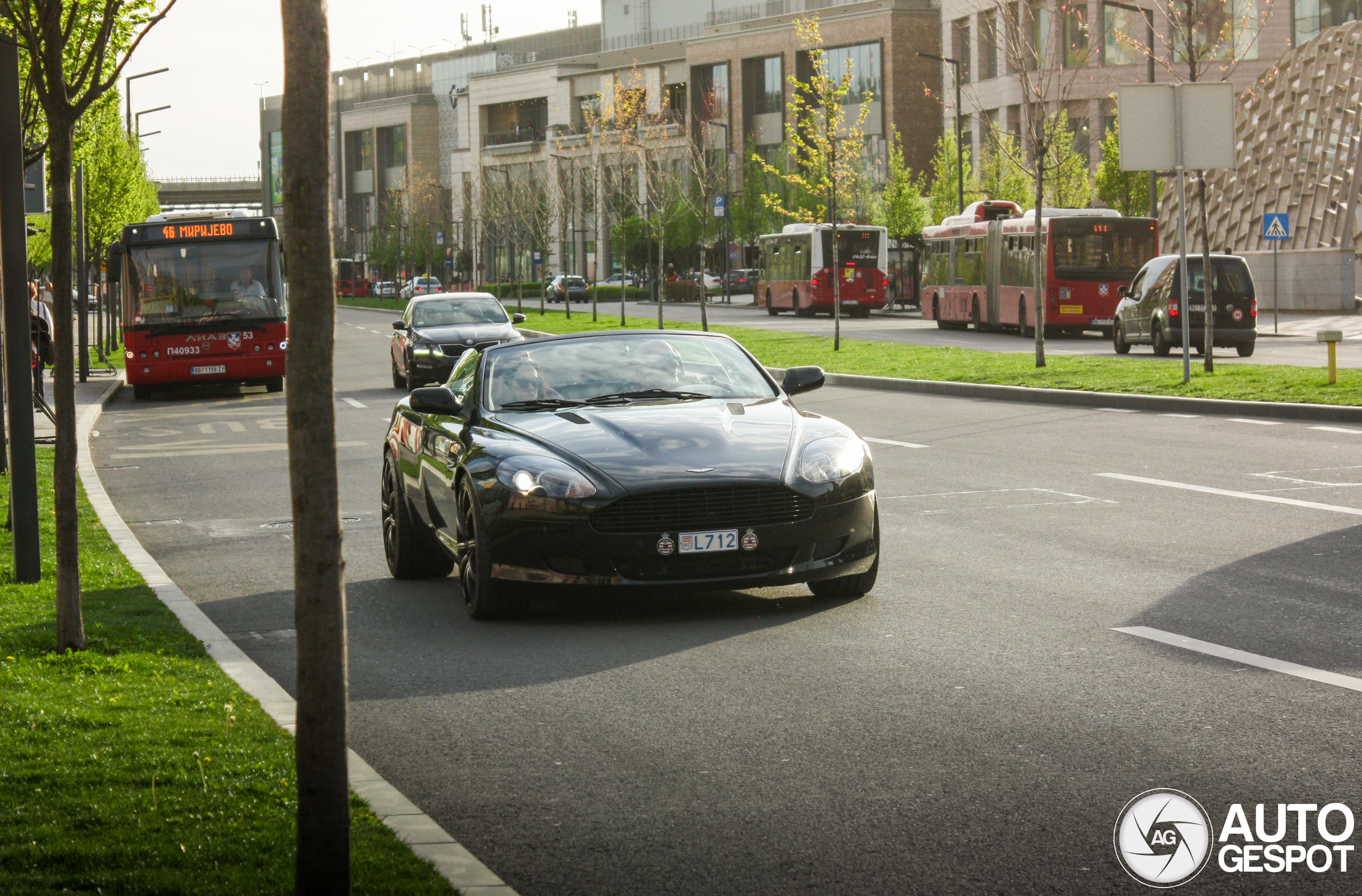 Aston Martin DB9 Volante