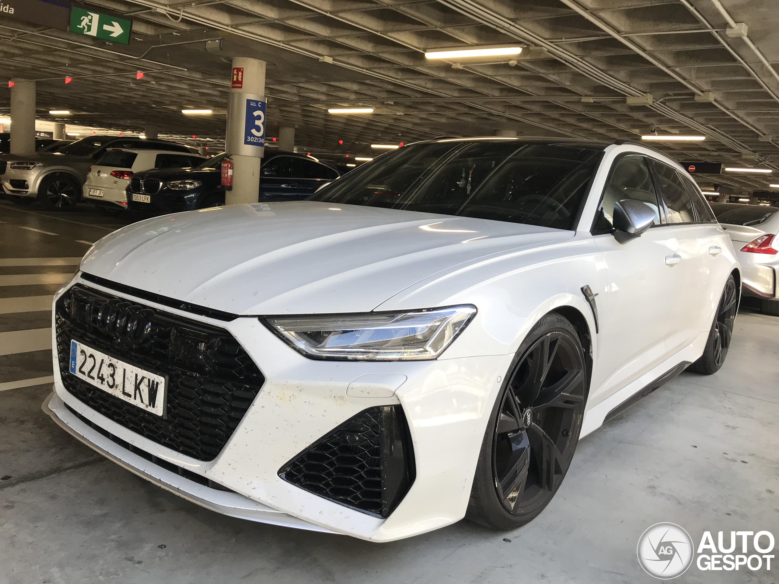 Audi RS6 Avant C8