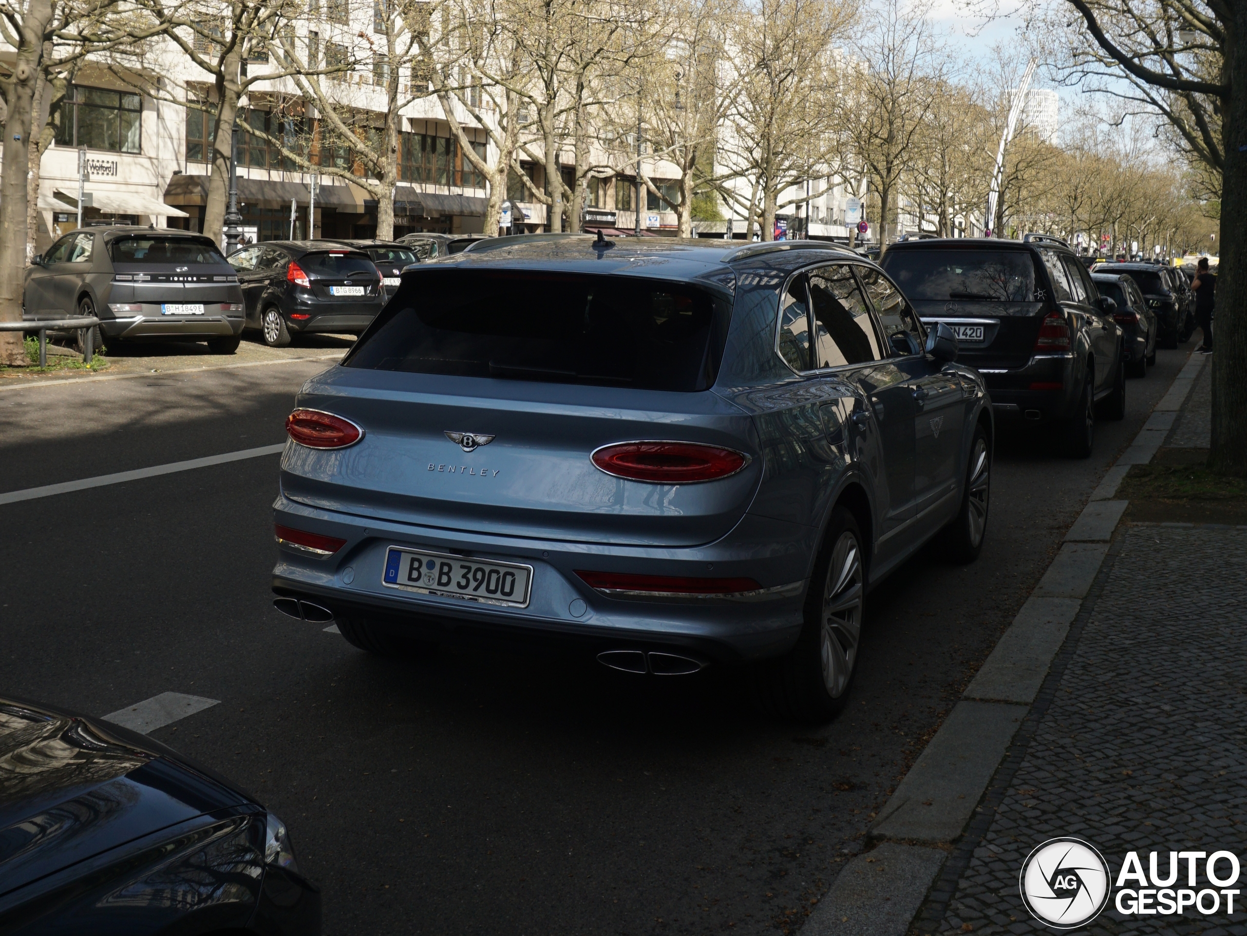 Bentley Bentayga Azure