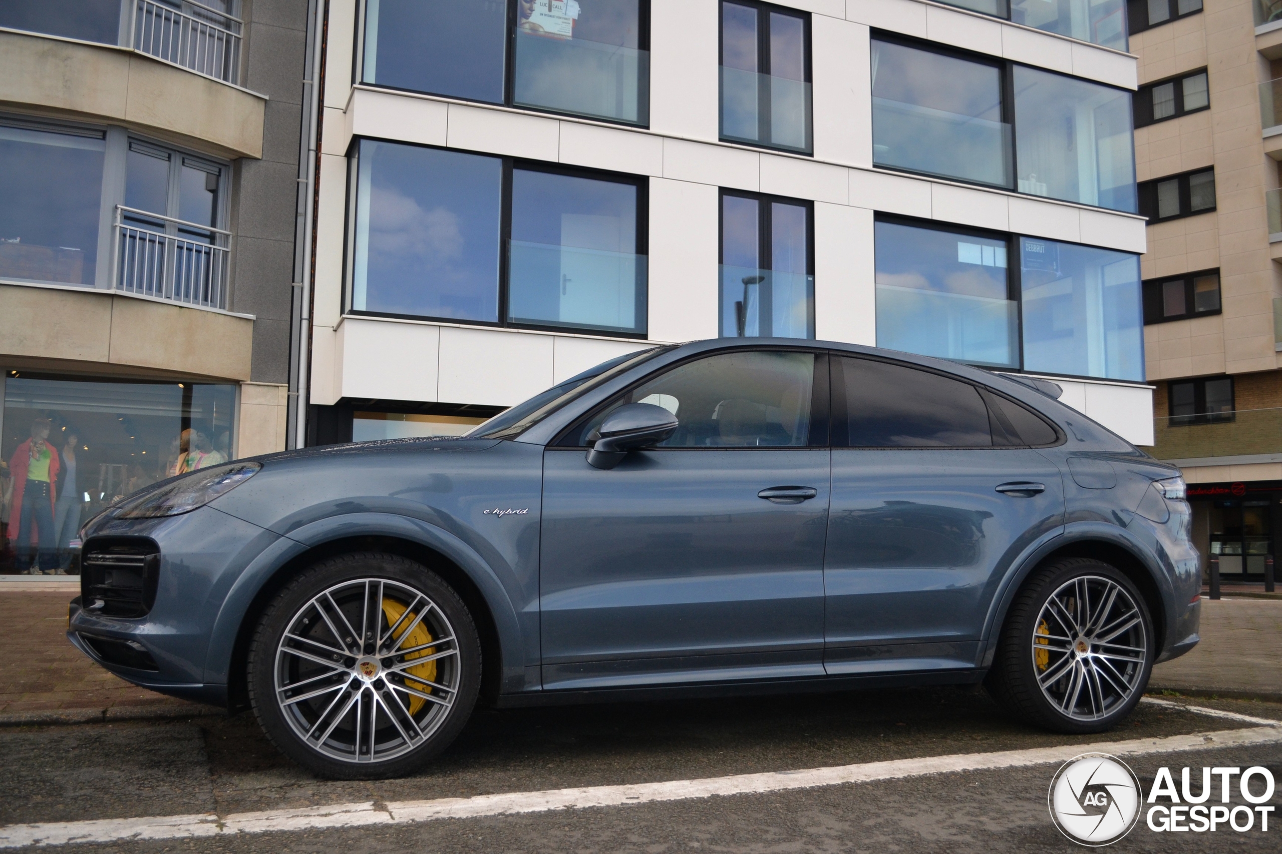 Porsche Cayenne Coupé Turbo S E-Hybrid