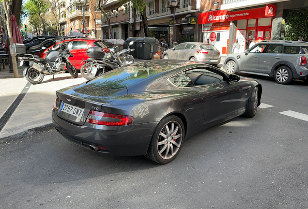 Aston Martin DB9