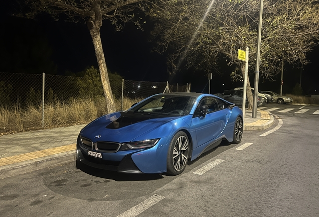 BMW i8