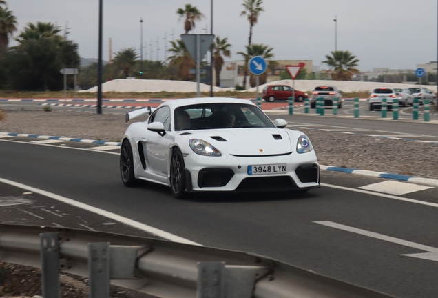 Porsche 718 Cayman GT4 RS