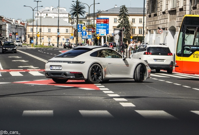 Porsche 992 Carrera 4S