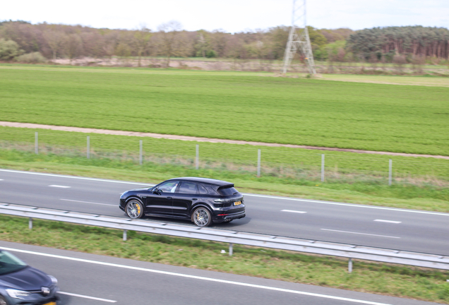 Porsche Cayenne Turbo S E-Hybrid