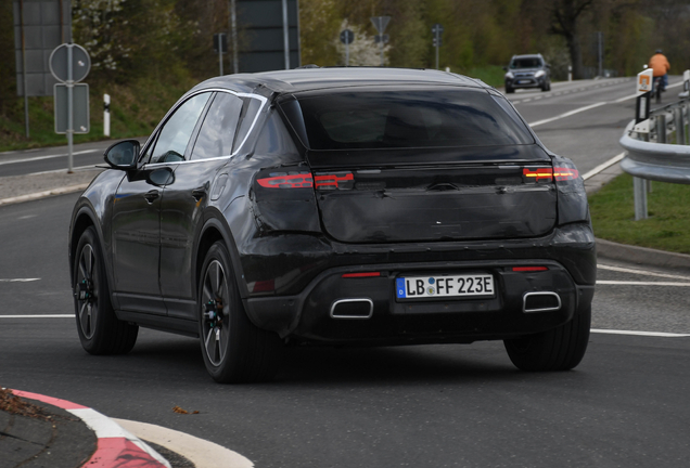 Porsche Macan EV