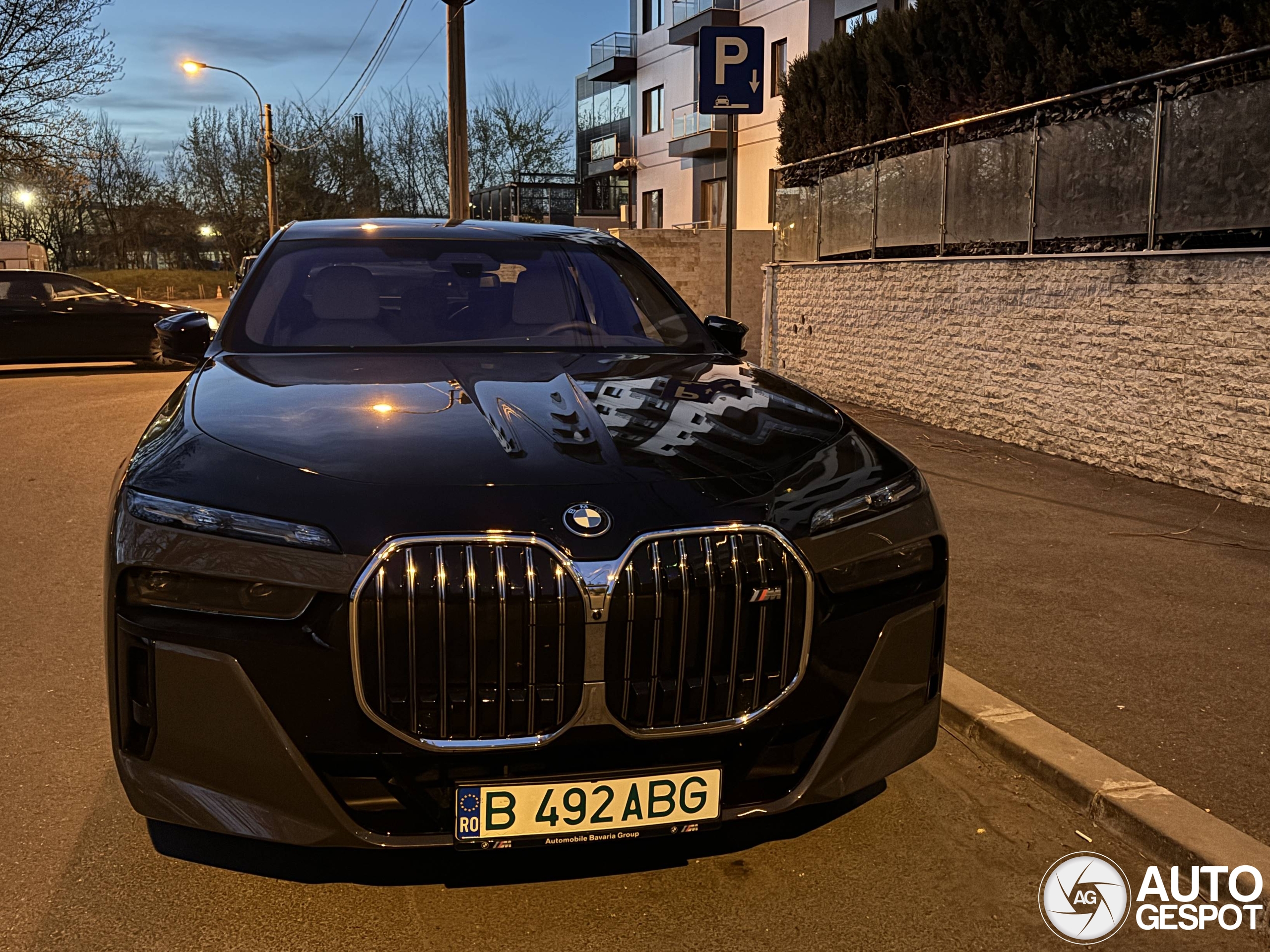 BMW M760e xDrive