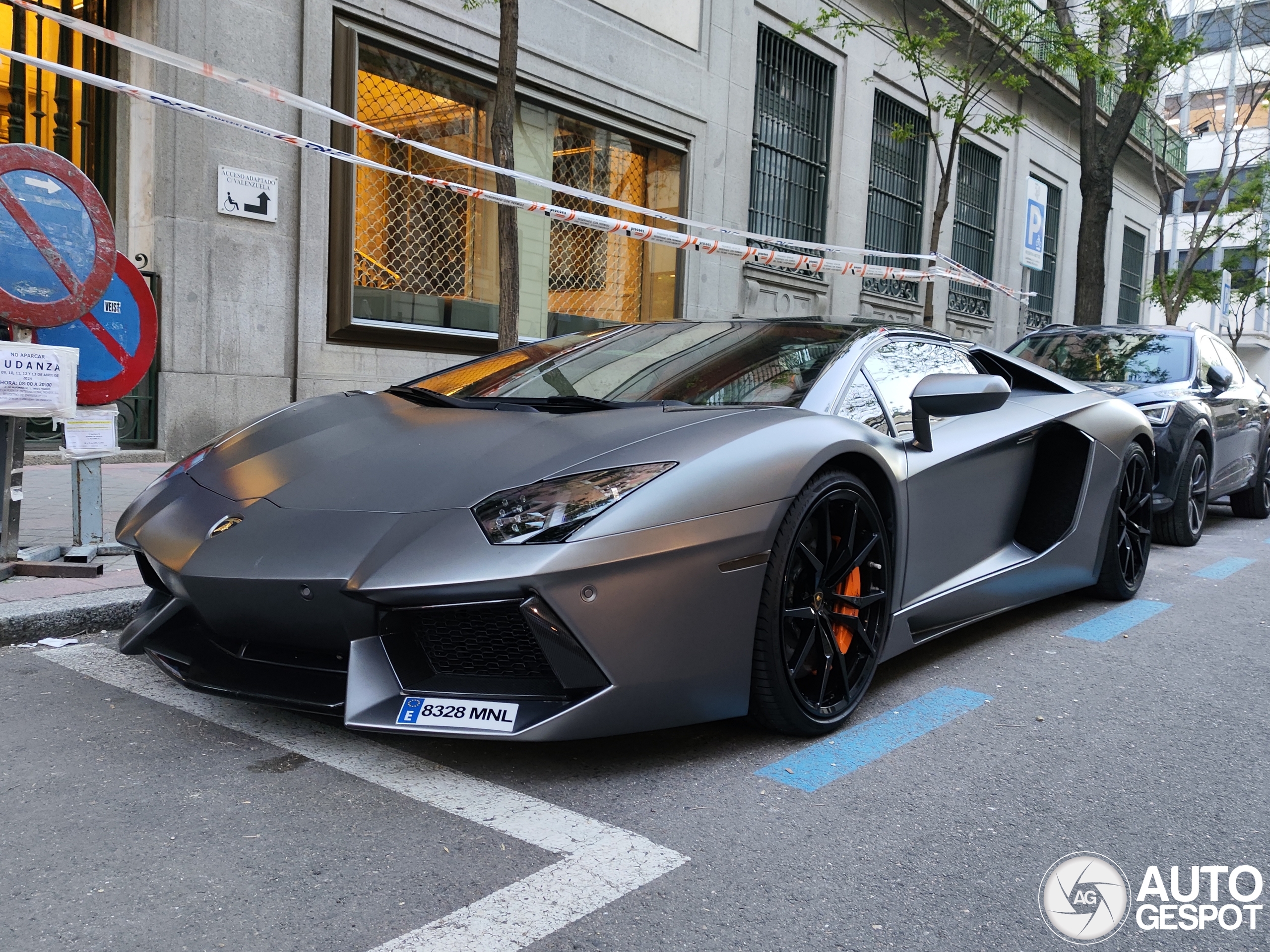 Lamborghini Aventador LP700-4 Roadster