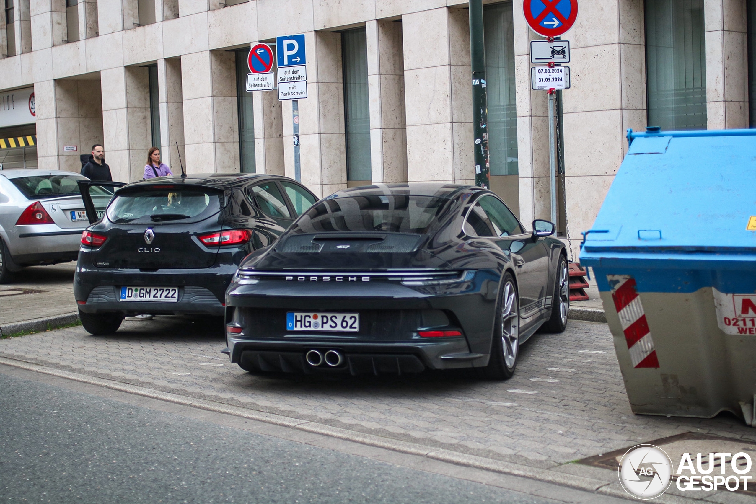 Porsche 992 GT3 Touring