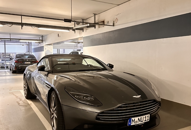 Aston Martin DB11 V8 Volante