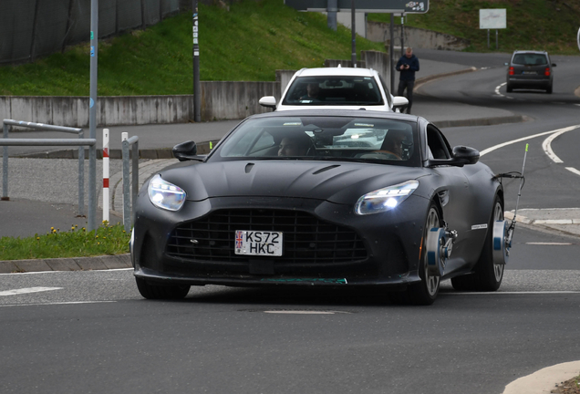 Aston Martin DB12