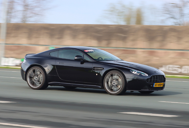 Aston Martin V8 Vantage S