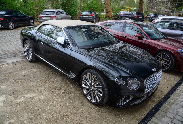 Bentley Continental GTC 2019 Mulliner