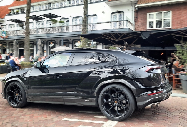 Lamborghini Urus Performante