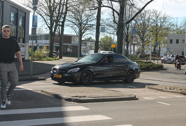 Mercedes-AMG C 63 S W205