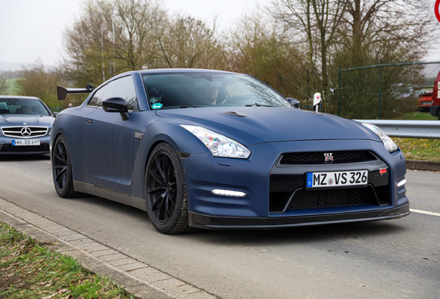 Nissan GT-R 2011