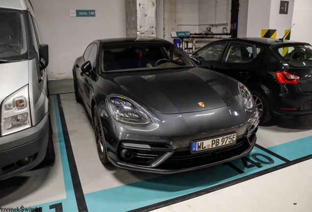 Porsche 971 Panamera Turbo S E-Hybrid