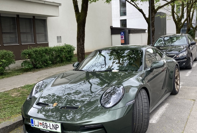 Porsche 992 GT3 Touring