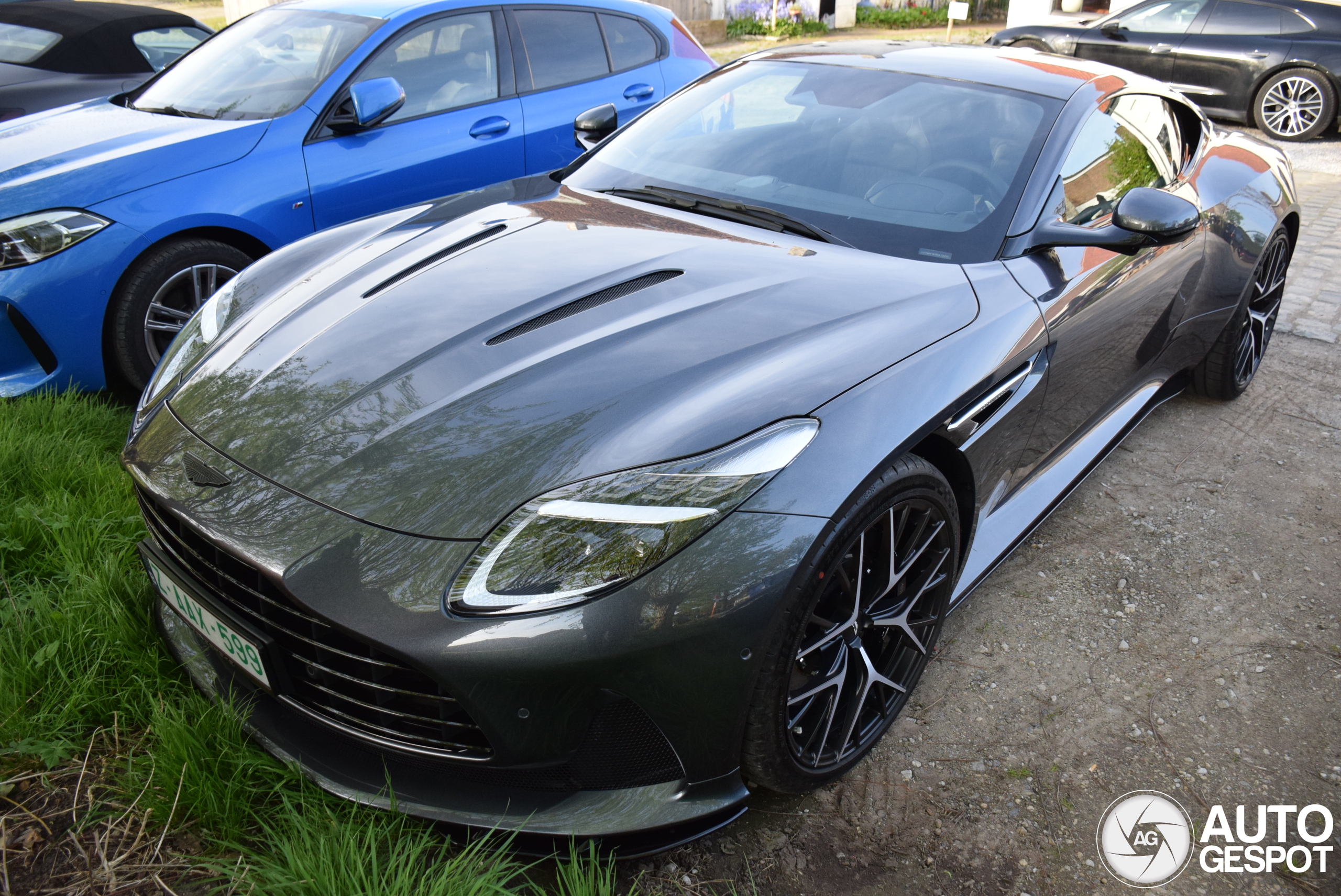 Aston Martin DB12