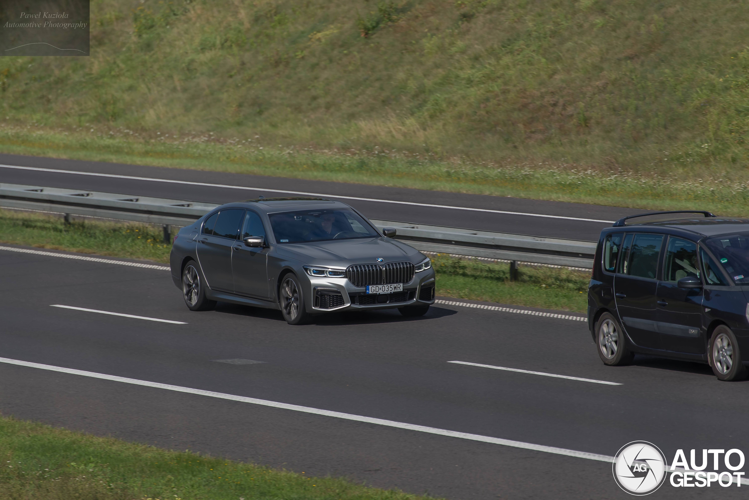 BMW M760Li xDrive 2019