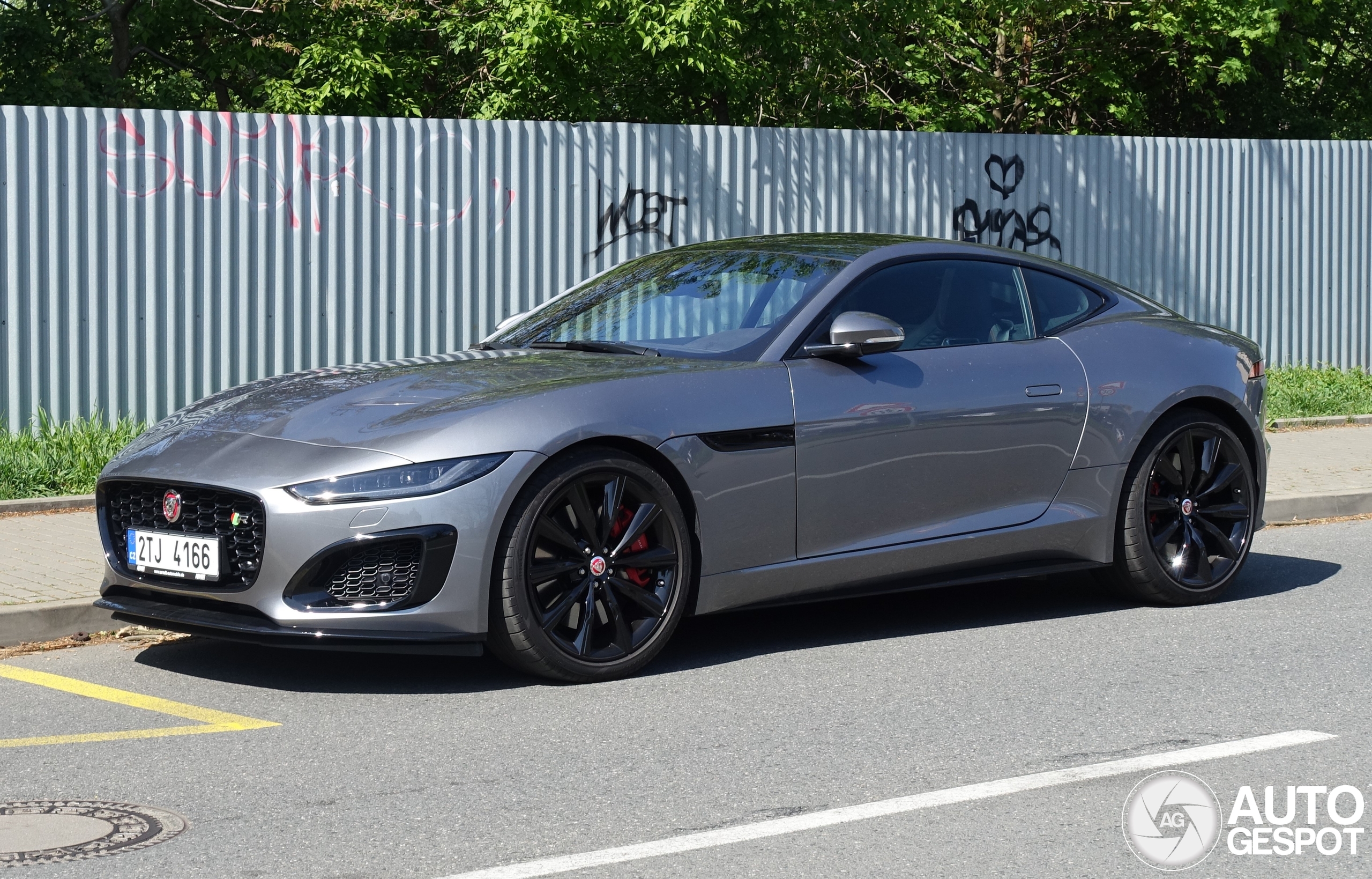 Jaguar F-TYPE R Coupé 2020