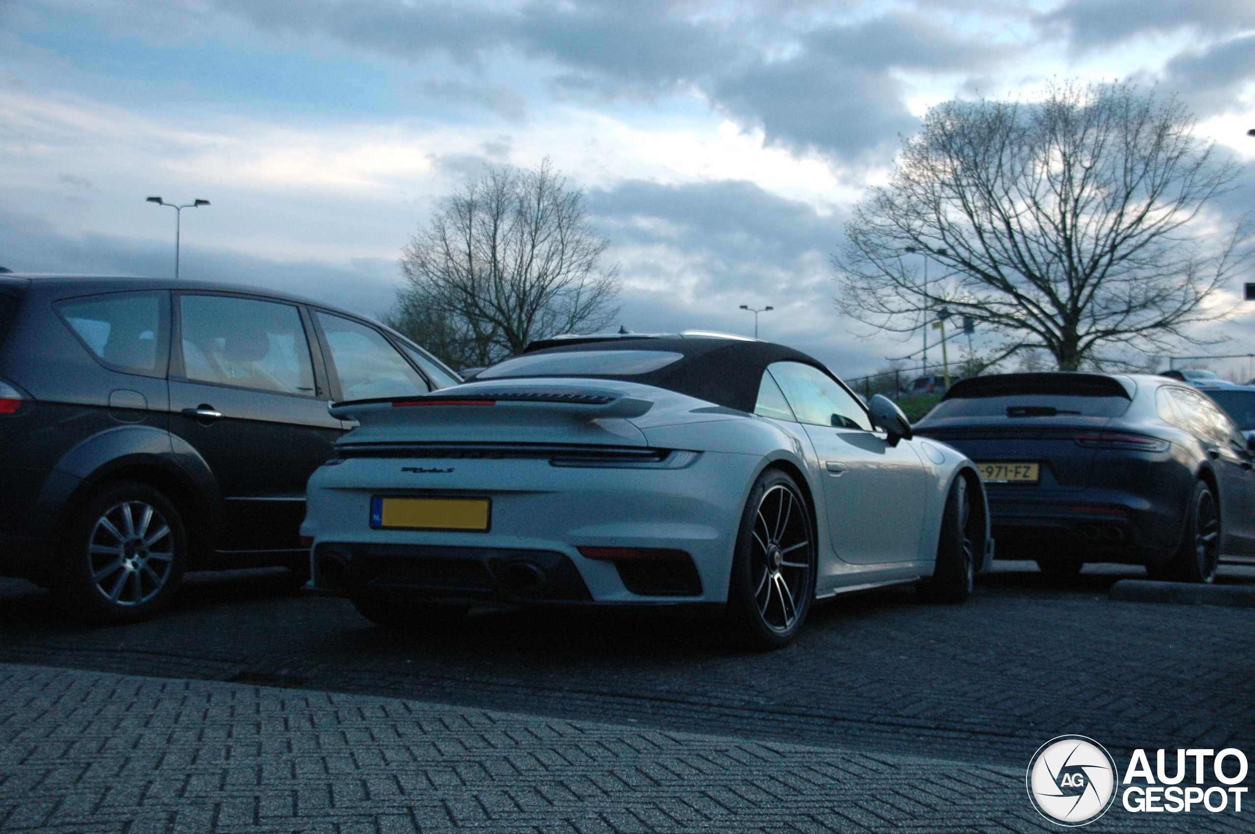 Porsche 992 Turbo S Cabriolet