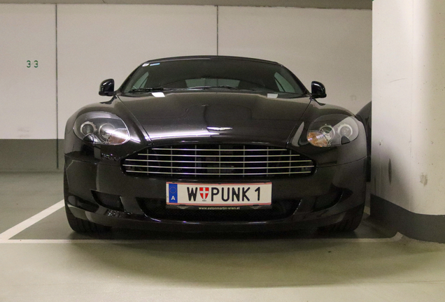 Aston Martin DB9 Volante