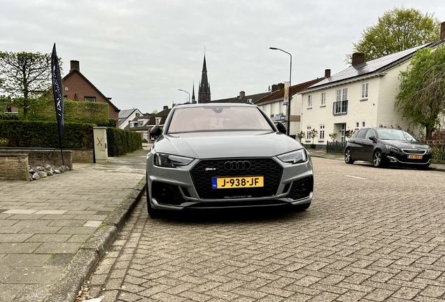 Audi RS4 Avant B9