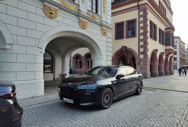 BMW M760e xDrive