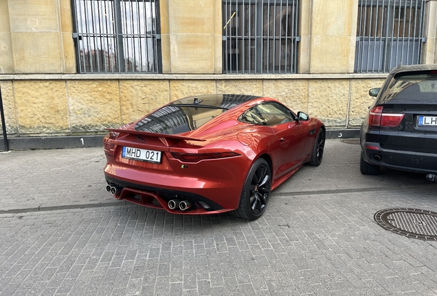 Jaguar F-TYPE R Coupé 2020