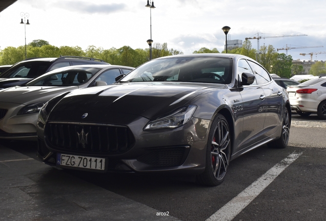 Maserati Quattroporte Modena Q4