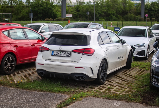 Mercedes-AMG A 45 W177