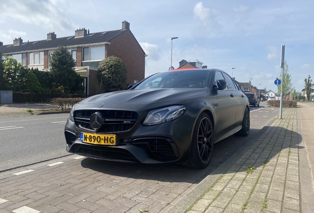 Mercedes-AMG E 63 S W213