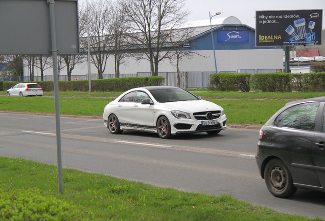 Mercedes-Benz CLA 45 AMG C117