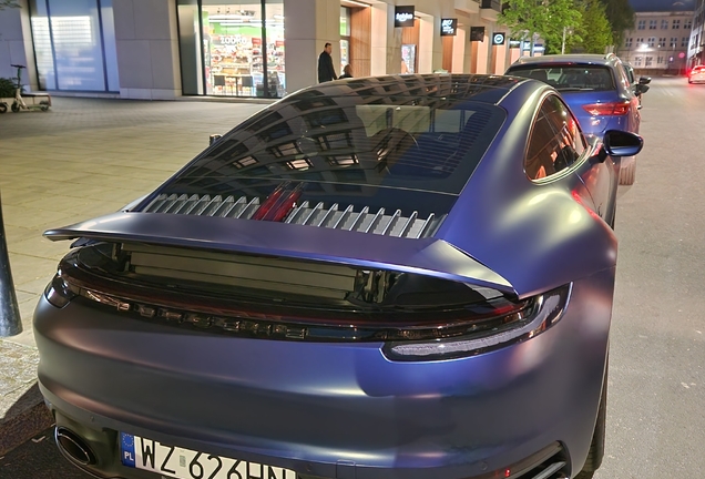 Porsche 992 Carrera 4S