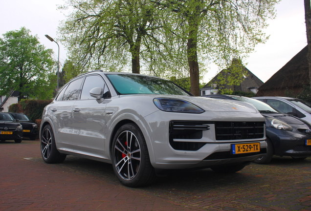 Porsche 9YA Cayenne Turbo E-Hybrid