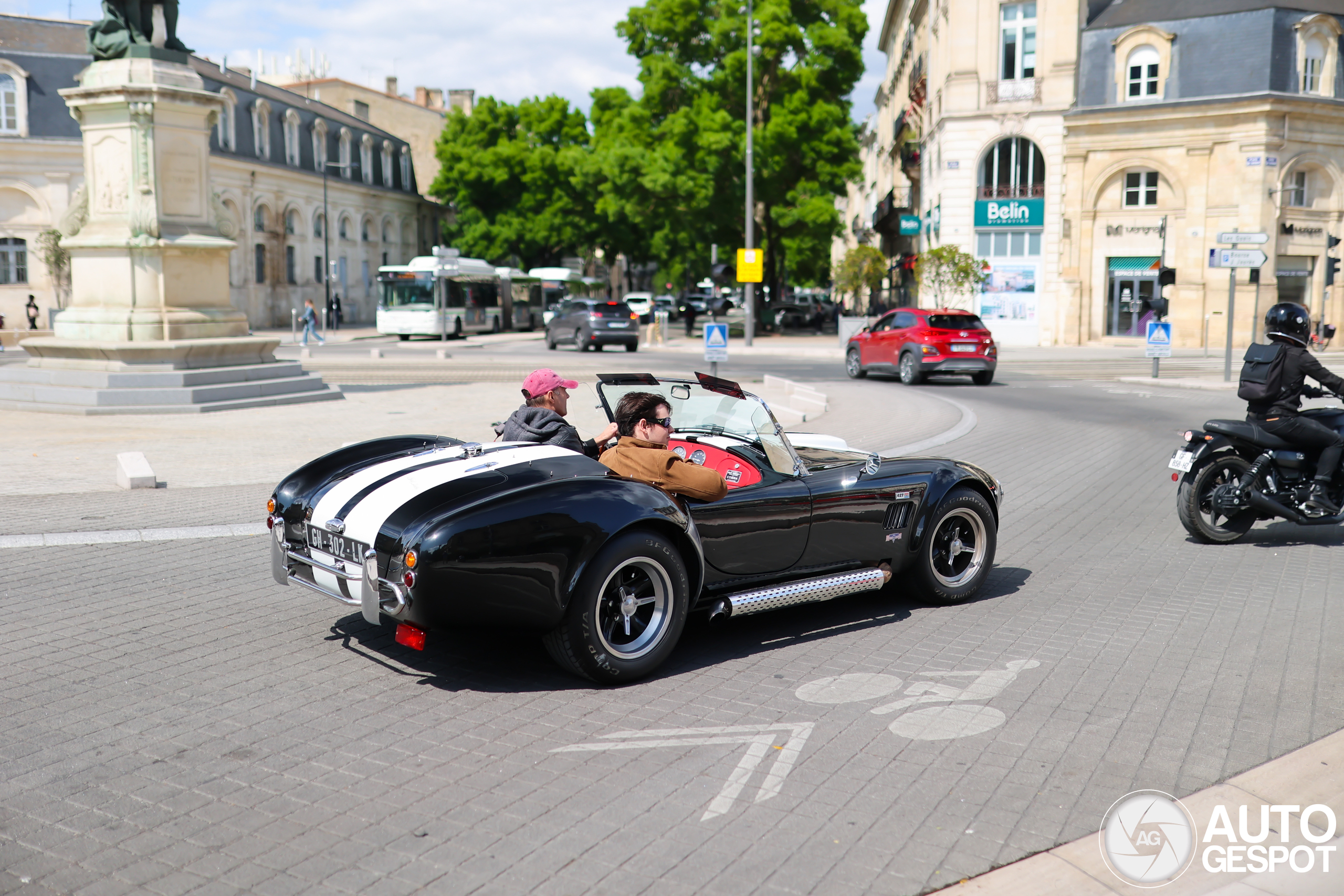 AC Cobra 427