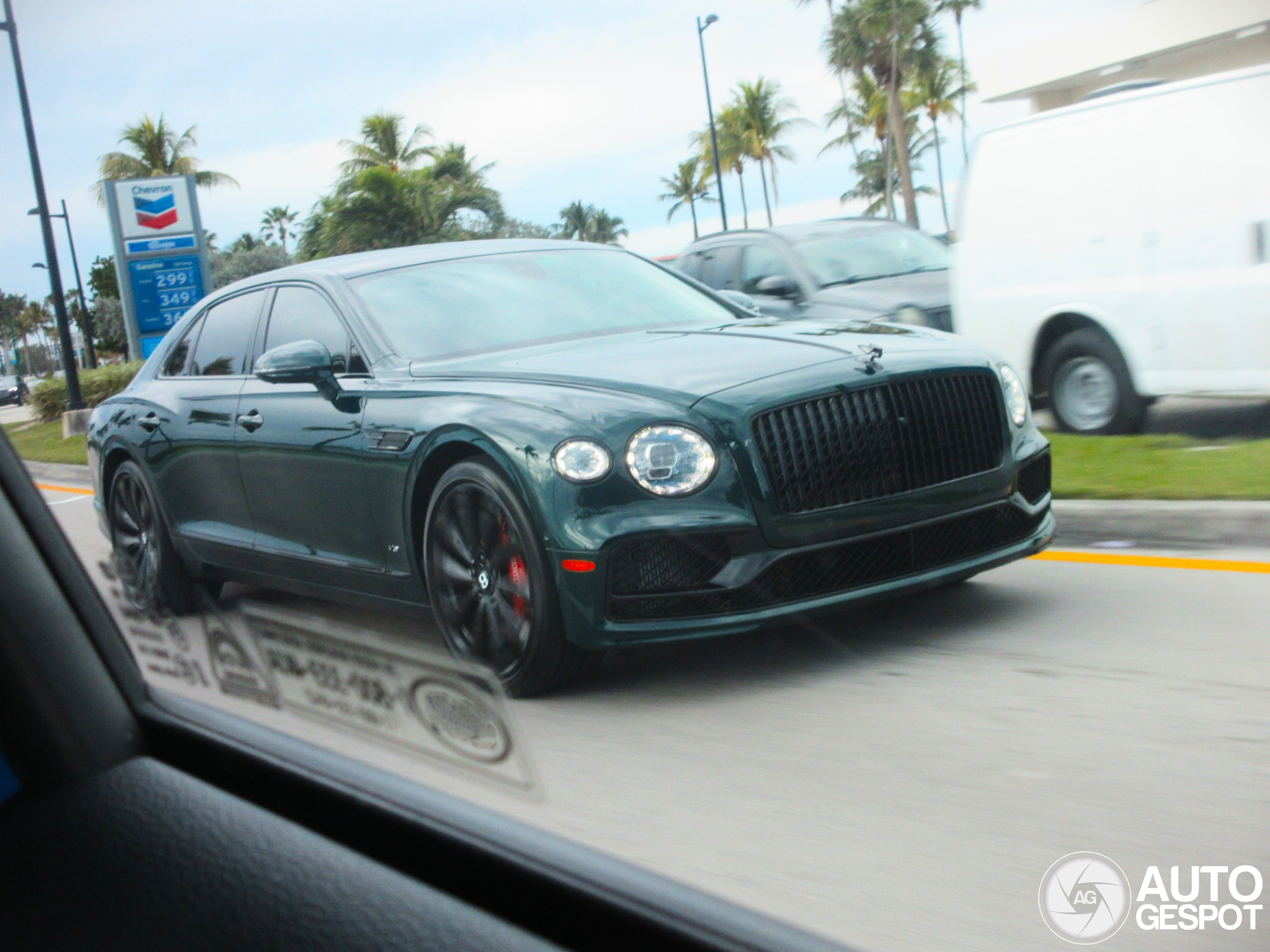 Bentley Flying Spur V8 2021