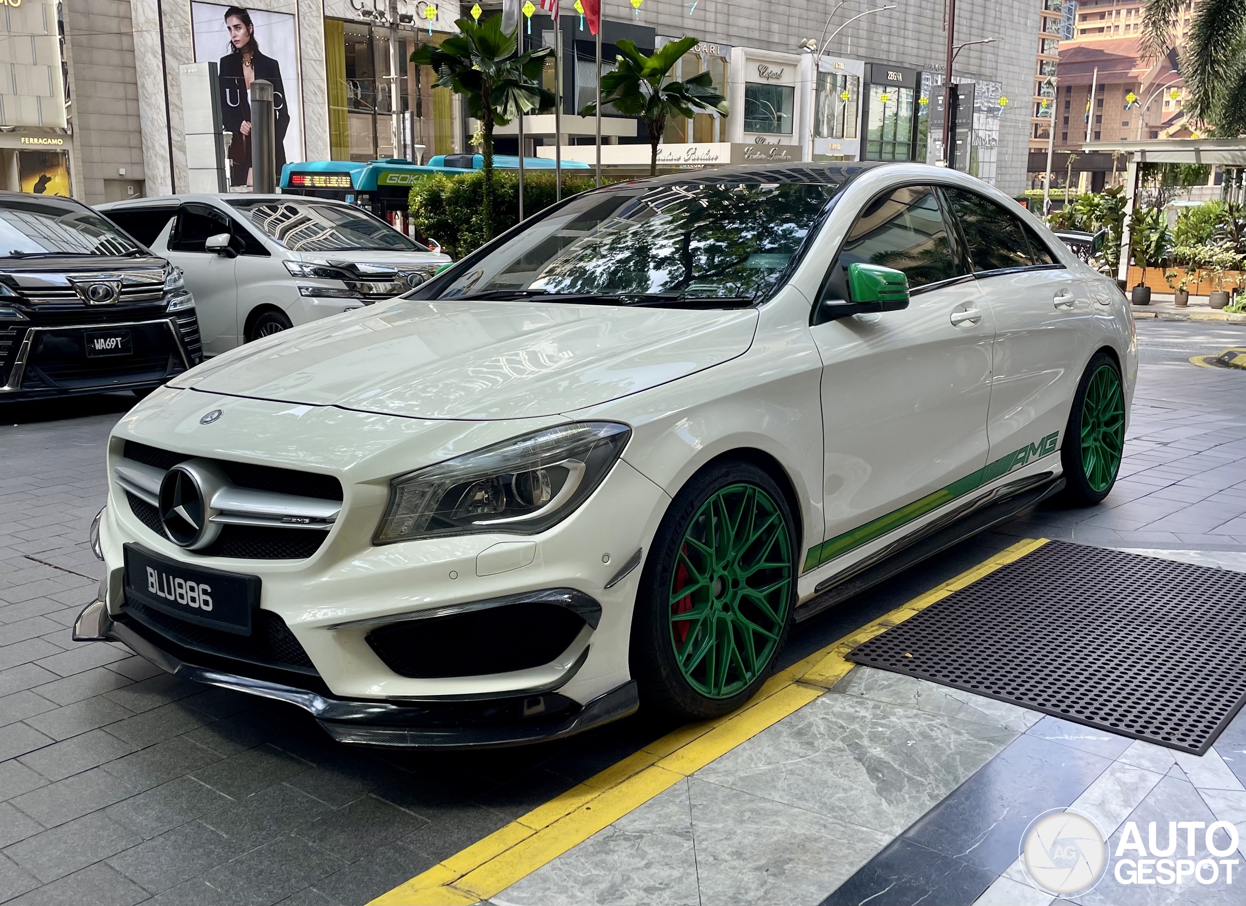 Mercedes-Benz CLA 45 AMG C117